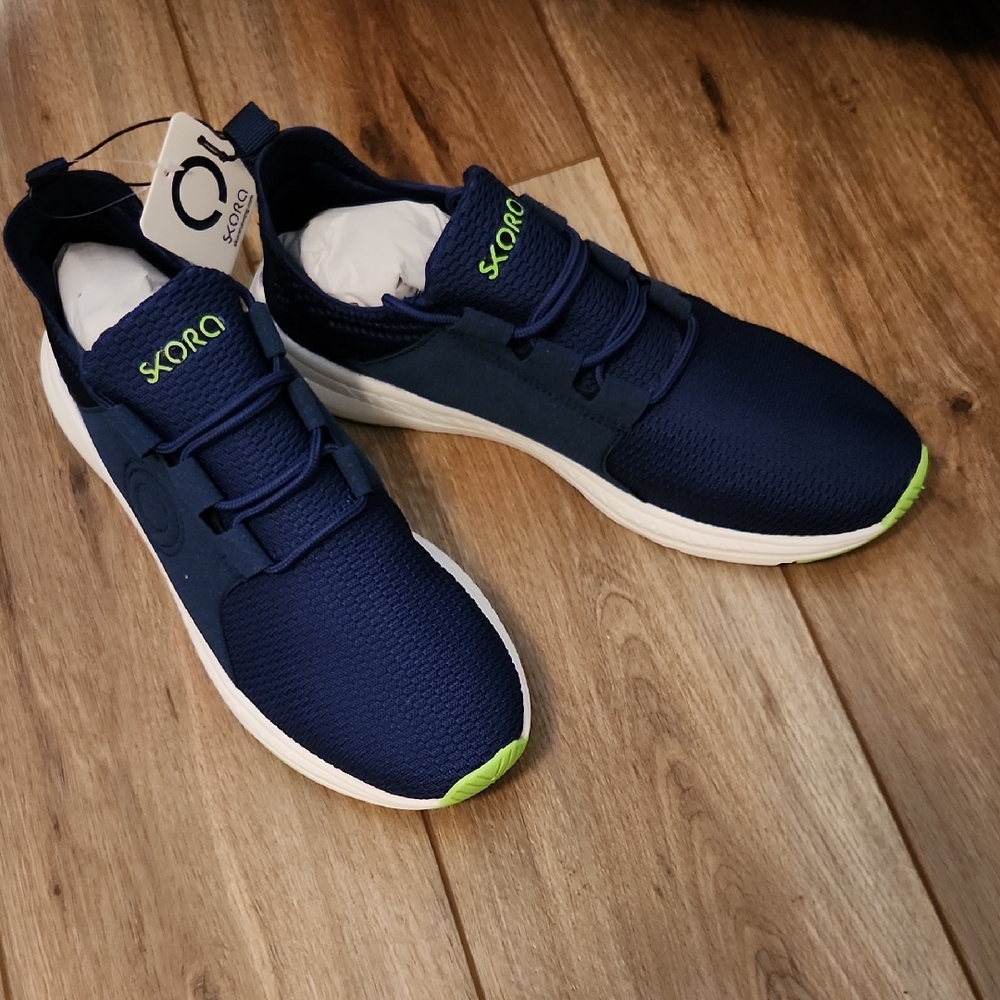Skora Osatur Men's Navy and Lime Green Accent Running Shoes Size 11 NWT